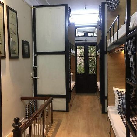 Hostel Turbo ハノイ市 エクステリア 写真