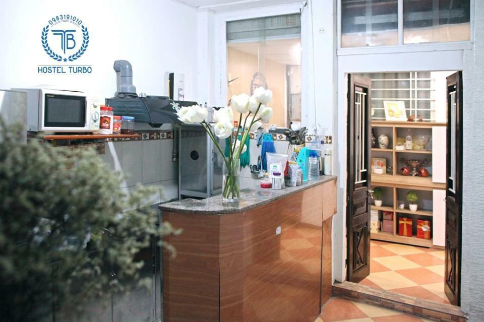Hostel Turbo ハノイ市 エクステリア 写真